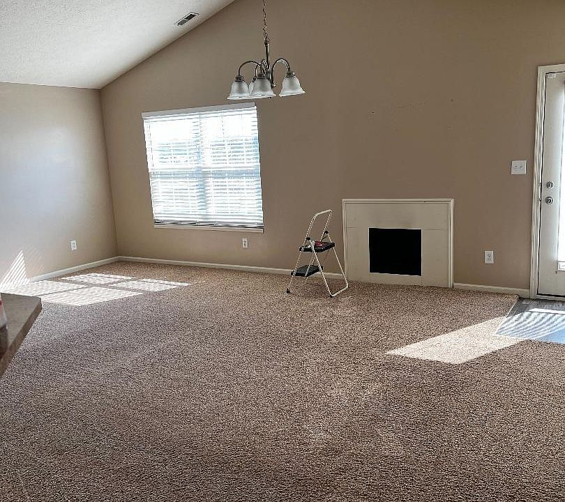 1st image of 6211 Bishops Pond Ln