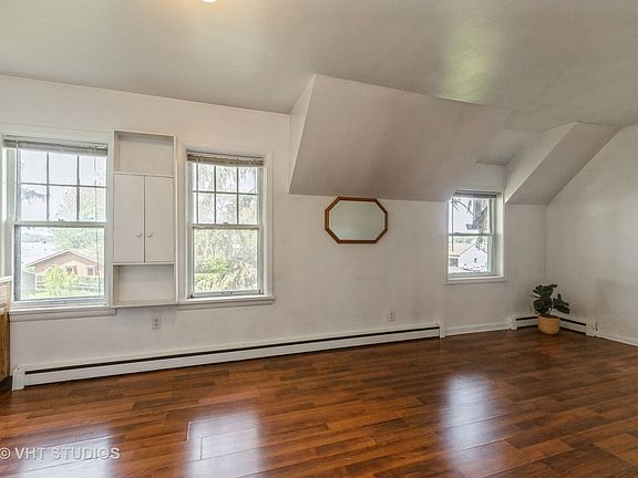 3rd image of 25625 W Columbia Bay Dr