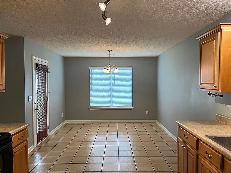113 Marcelline Ct — Photo 9