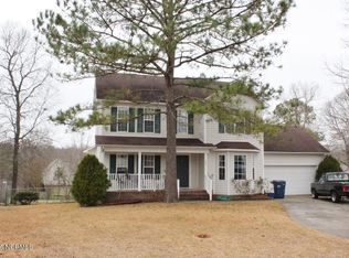 205 Grassy Ct, Richlands, NC 28574