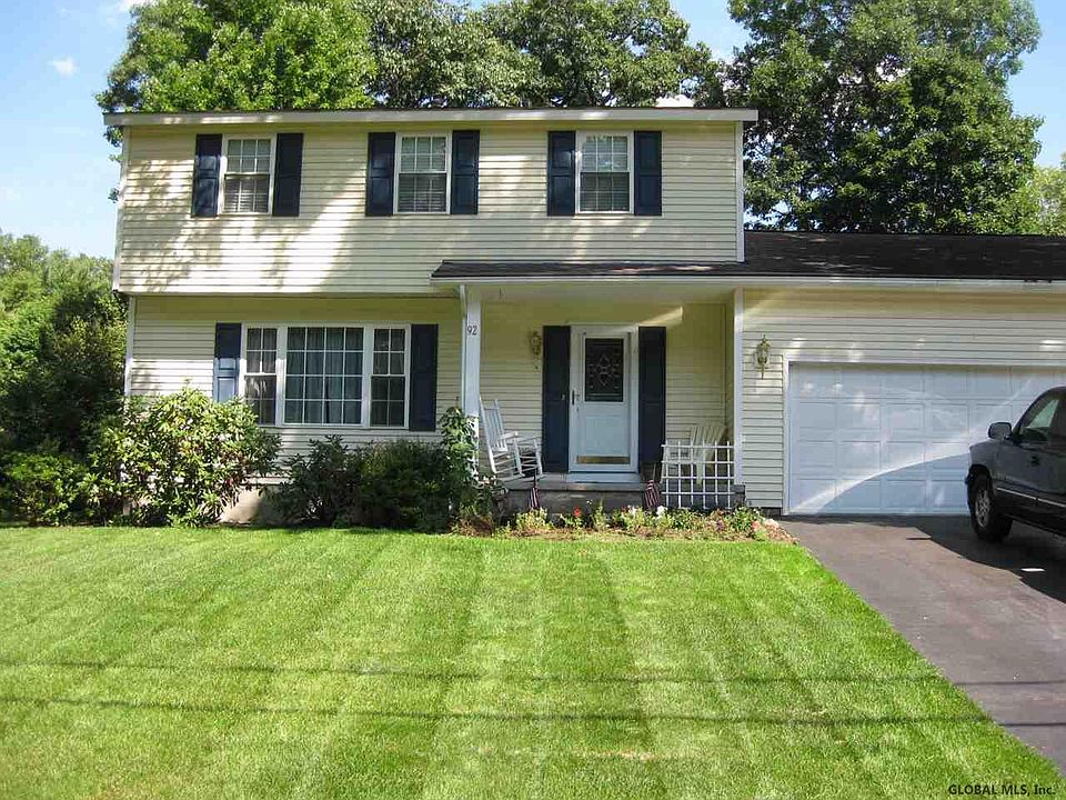 1st image of 92 Hathorn Blvd