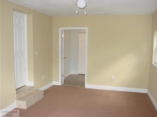 5th image of 611 S Glenwood Ave