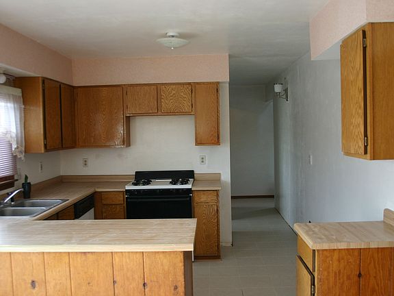 Eat In Kitchen