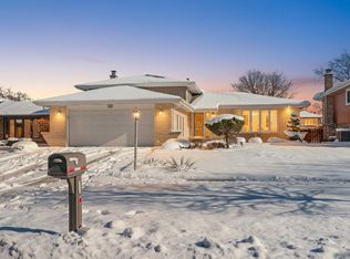 15755 Ridgeland Ave, Oak Forest, IL 60452