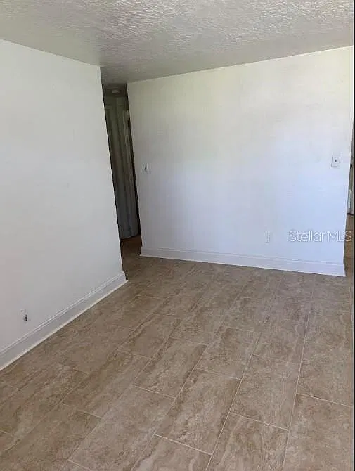 2 bed, 1.0 bath, 800 sqft, $1,500 — Photo 2