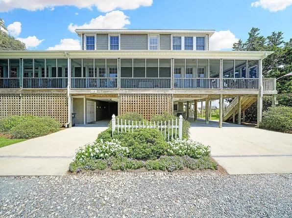115 SW Yacht Drive, Oak Island, NC 28465