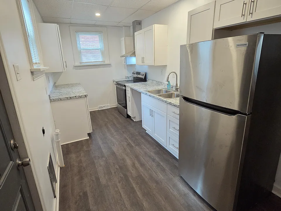 245 W Brady St #245