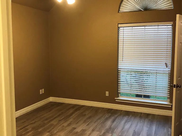 13322 Colton Ln — Photo 21