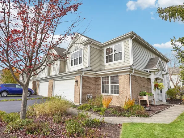 2802 Borkshire Ln, Aurora, IL 60502