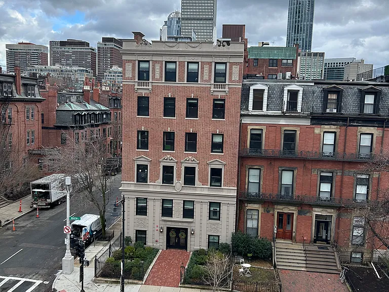 406 Beacon St #1 — Photo 3