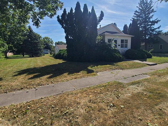 2nd image of 1411 Florence Ave