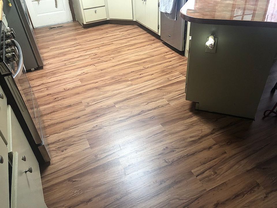 1st image of 8 Walter Dr
