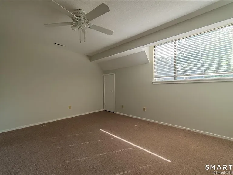 140 Woodvale Dr #E — Photo 23