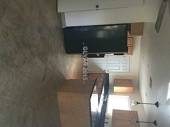 5th image of 1577 S Christy Ln