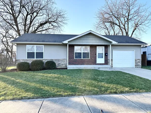 265 S Dearborn Ave, Bradley, IL 60915