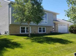 931 Garfield Ln, Rock Springs, WY 82901