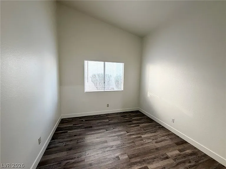 1824 Cedar Flat Ln — Photo 17