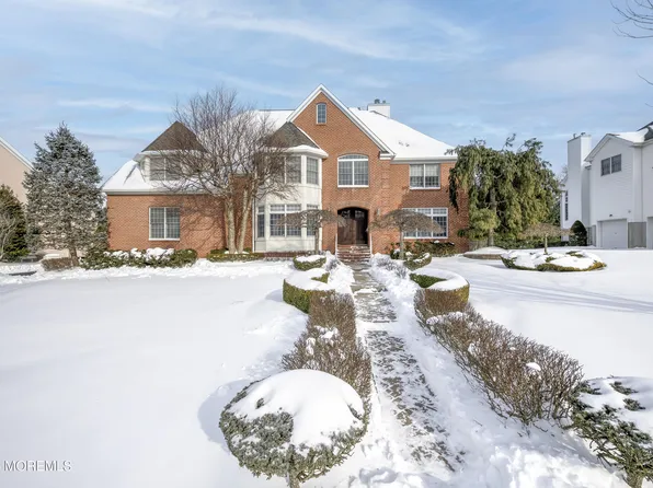 8 Landmark Lane, Marlboro, NJ 07746