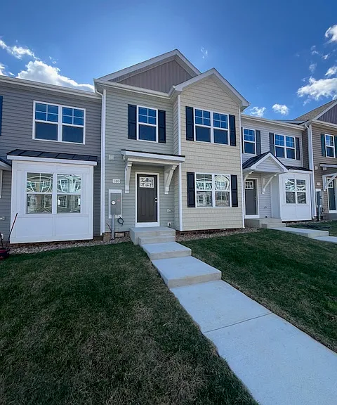 148 Olga Dr — Photo 2
