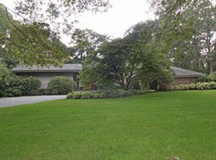 73 I U Willets Rd, Old Westbury, NY 11568
