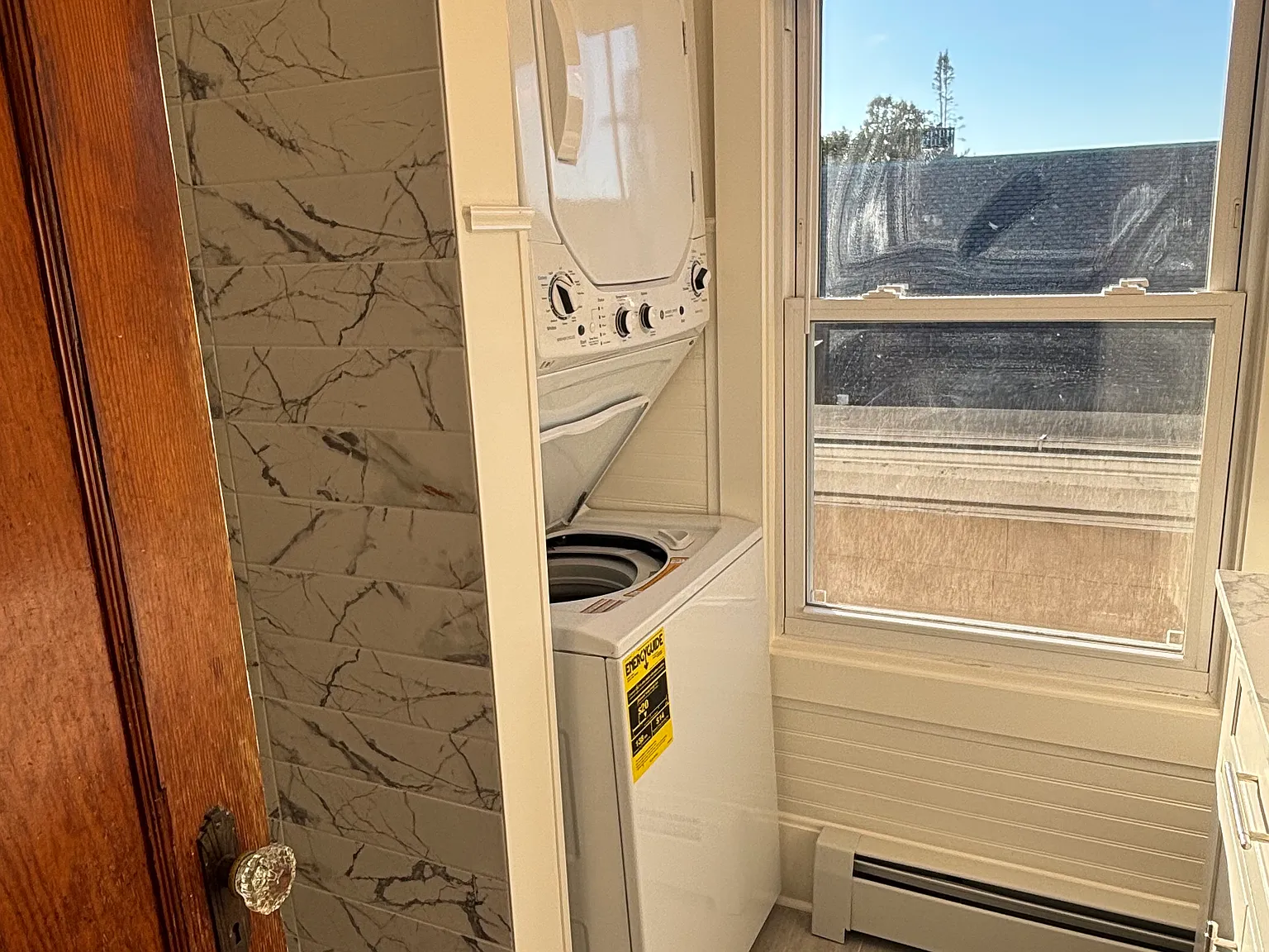 2 bed, 900 sqft, $1,700 — Photo 4