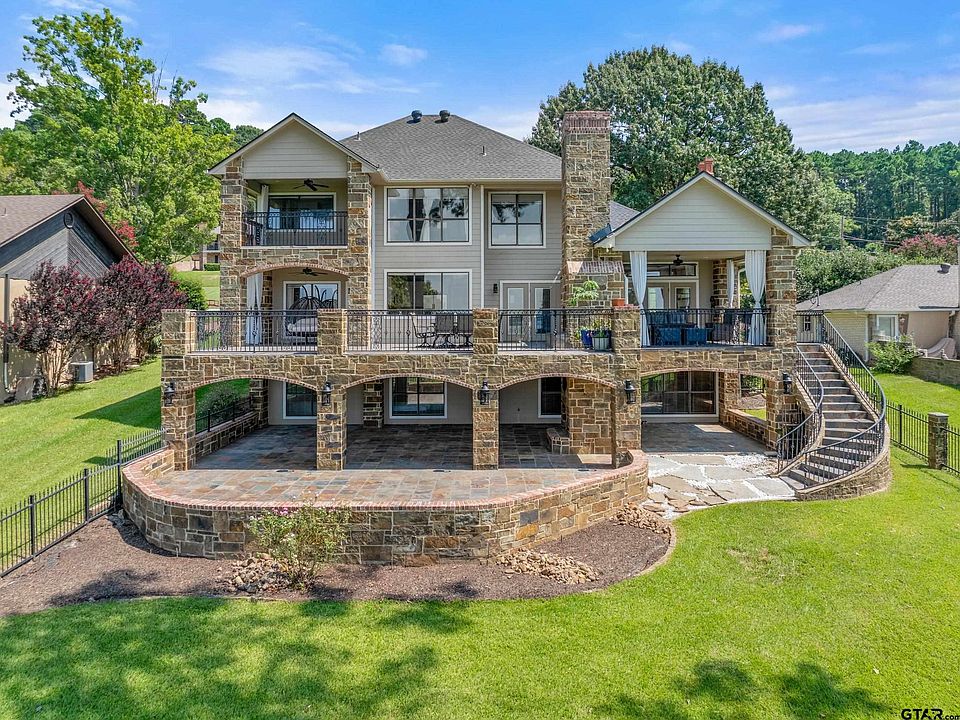 1st image of 18248 Lakeside Dr