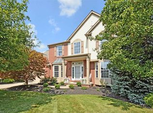 27088 Laurel Ln, Olmsted Township, OH