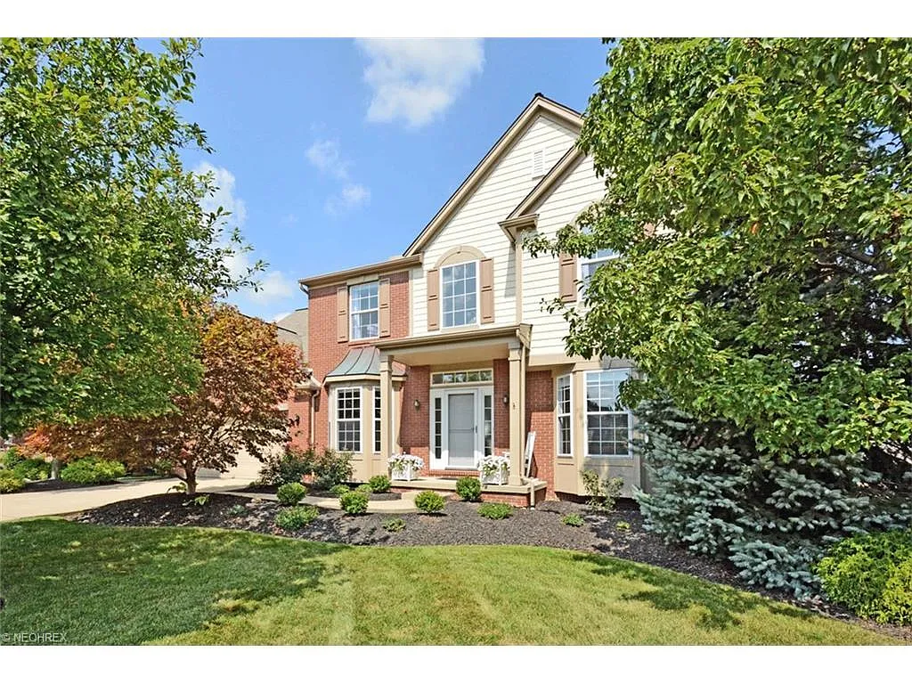 27088 Laurel Ln photo 1