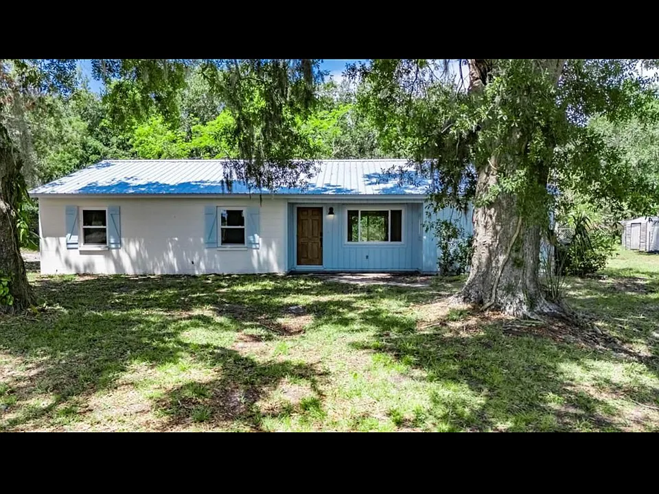 12434 Cody Dr