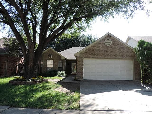 1st image of 3615 Riverhead Dr