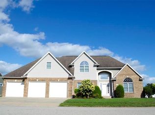 1006 Beckman Dr, Effingham, IL 62401