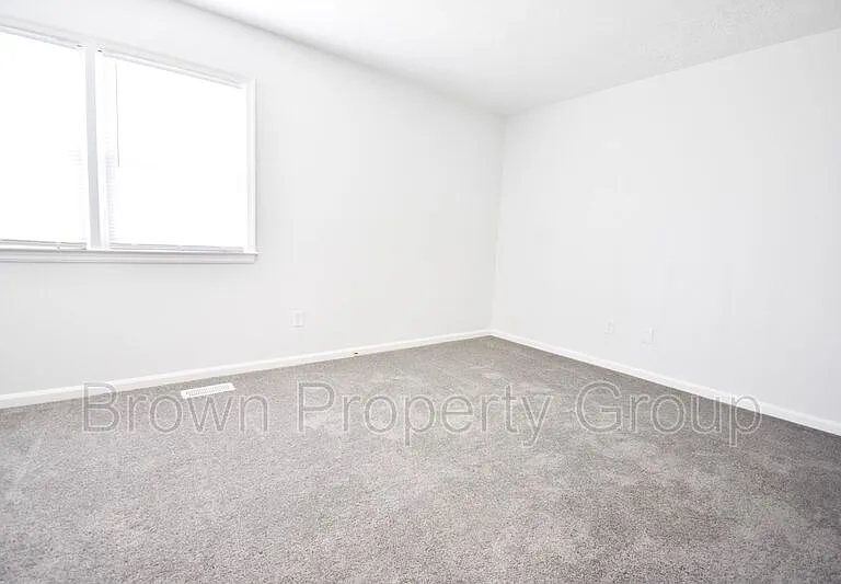 2123 Grand Prix Dr #H — Photo 11