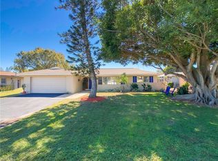 1610 S Hermitage Rd, Fort Myers, FL 33919