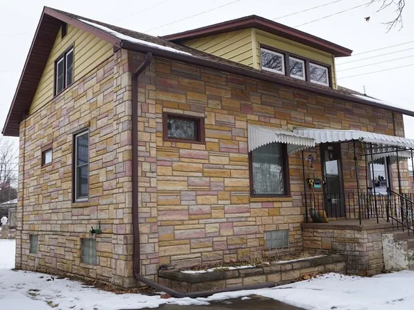 122 W Grand St, Monticello, IA 52310