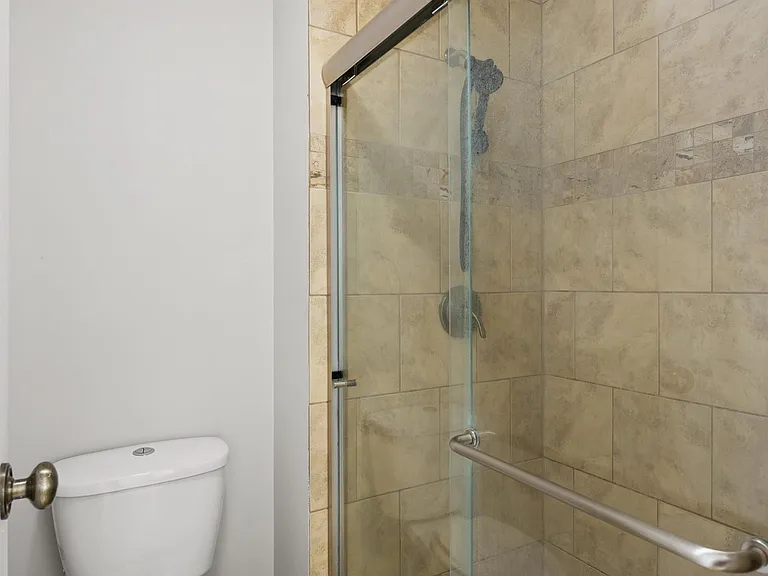 3218 Sycamore Springs Dr — Photo 20