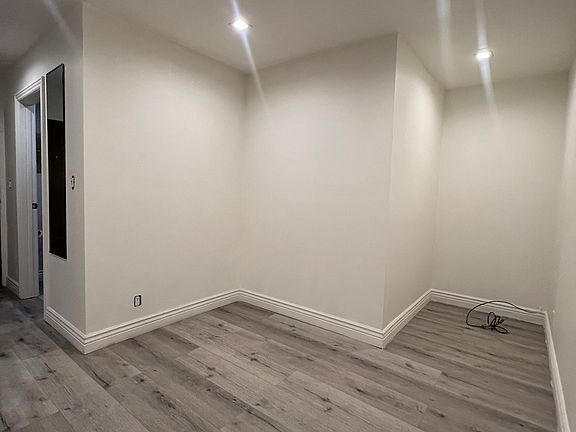 4th image of 1316 W Sunset Blvd #9