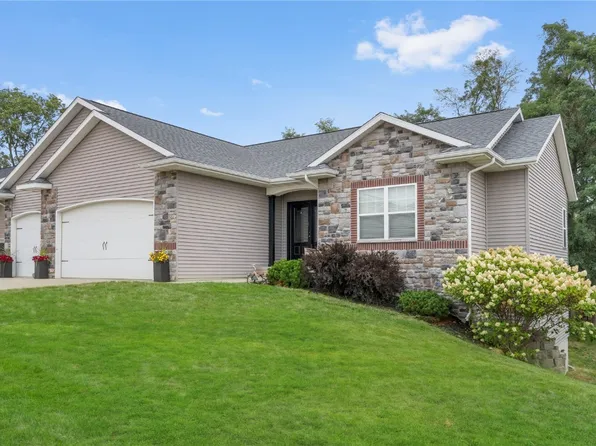 1905 Rogers Creek Rd, Ely, IA 52227