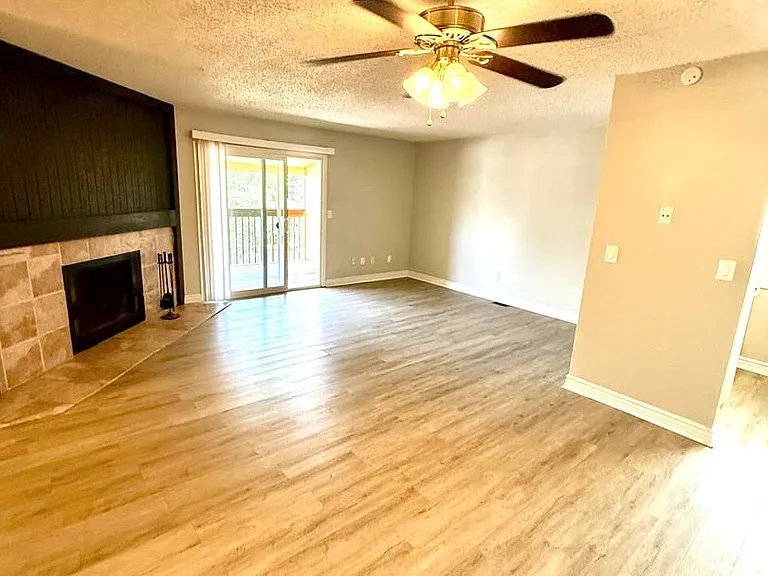 4015 Stonedike Dr — Photo 12