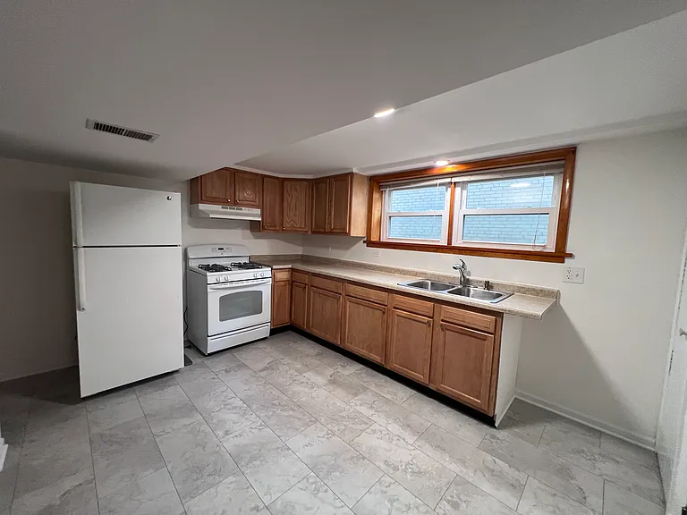 Kitchen with eating area