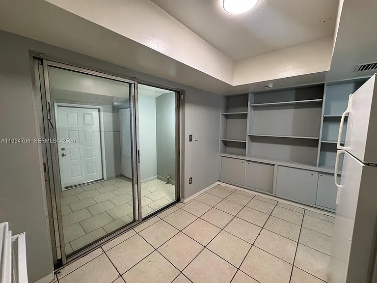 5440 SW 38th Ct #0 — Photo 6