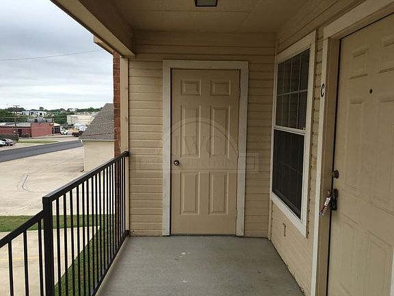 2nd image of 508 E Beeline #168070791