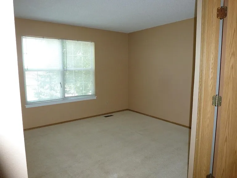 10174 W Dartmouth Ave — Photo 4