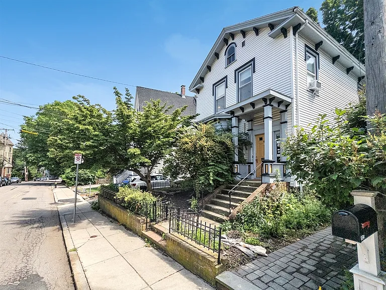 69 Spring Park Ave #1 — Photo 1