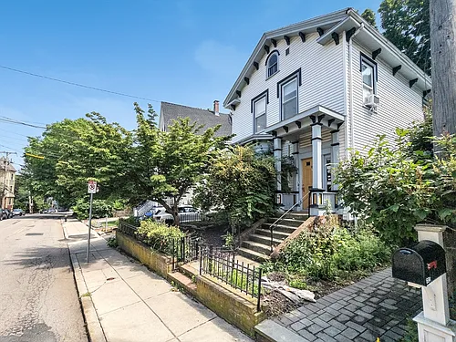 69 Spring Park Ave #1 Photo 1