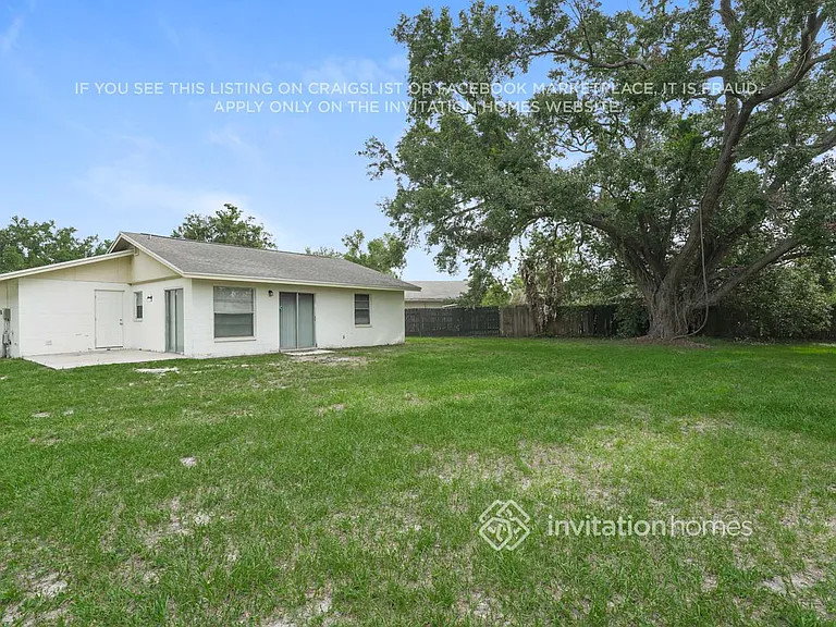 1325 Periwinkle Ct — Photo 16