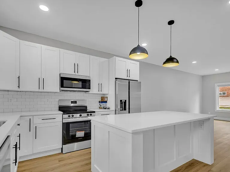 307 W Kenwood Dr — Photo 20