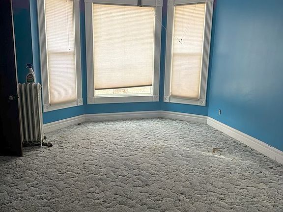 3rd image of 907 S Peoria Ave