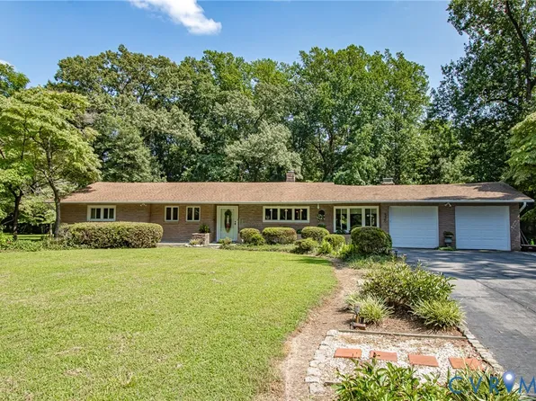 810 Mansion Dr, Hopewell, VA 23860