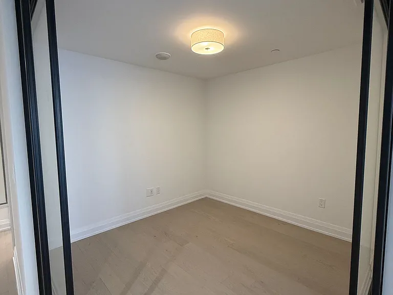 505 Glencairn Ave #308 — Photo 9