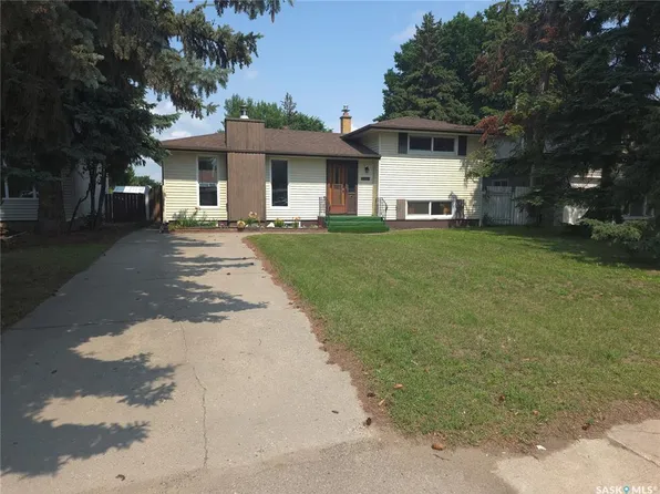 2509 Taylor STREET, Saskatoon, SK S7H 1W9
